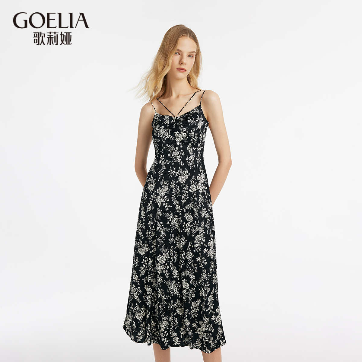 歌莉娅连衣裙女夏季新款设计感黑白印花吊带裙气质长裙1C2R4K640