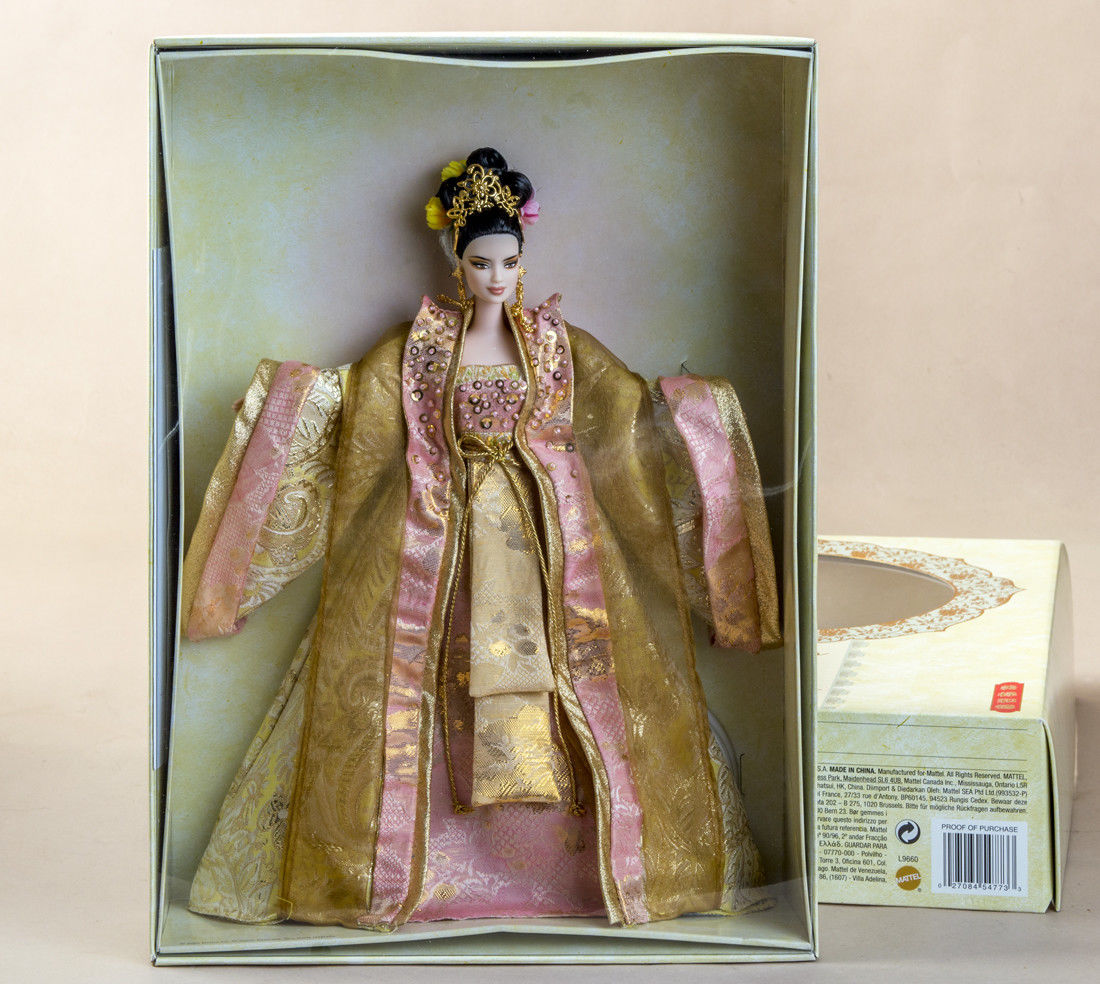 Barbie EMPRESS OF GOLDEN BLOSSOM 中国古典风 金花皇后芭比娃娃