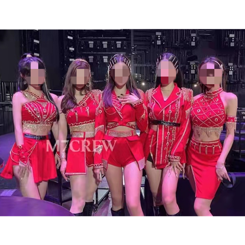 2024年酒依芭演出服红色女团M7同款新舞蹈队台套装打歌韩国爵士服