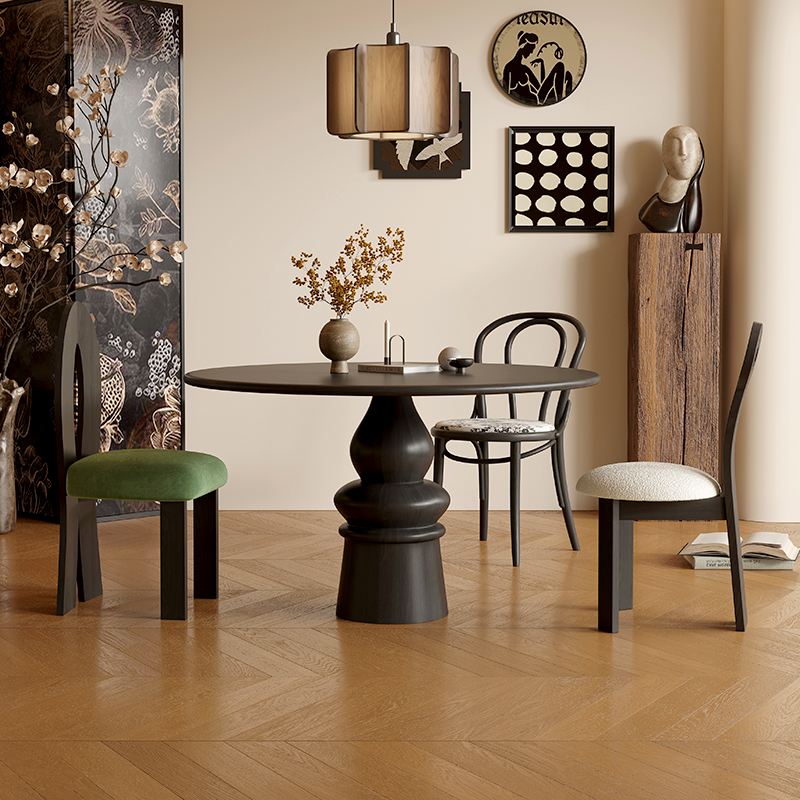 设计师款中古风实木圆形餐桌家用小户型法式复古饭桌黑色小圆桌