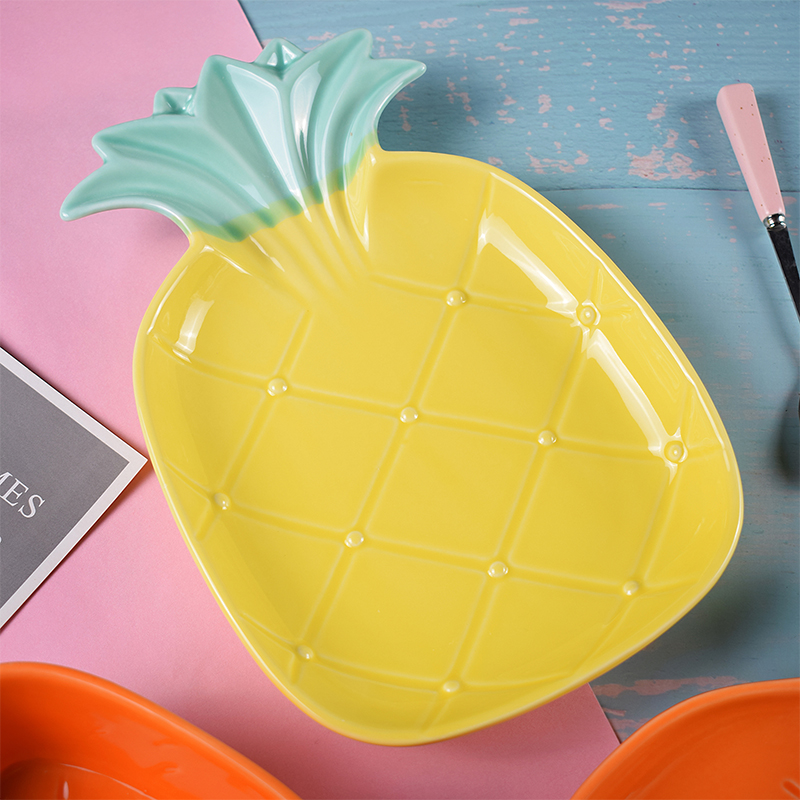 菠萝造型盘子创意陶瓷饭盘可爱水果盘热带风格北欧菜盘个性餐盘