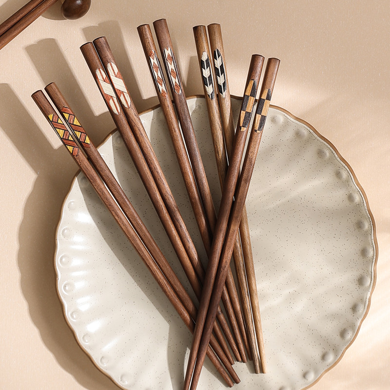 特别好看的筷子高档胡桃木家用防滑木筷10双快子一人一筷创意无蜡