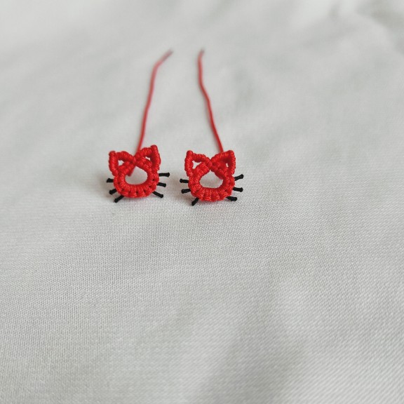 Kitty猫咪红绳耳线 手工编织防过敏养耳洞长款耳绳创意本命年饰品