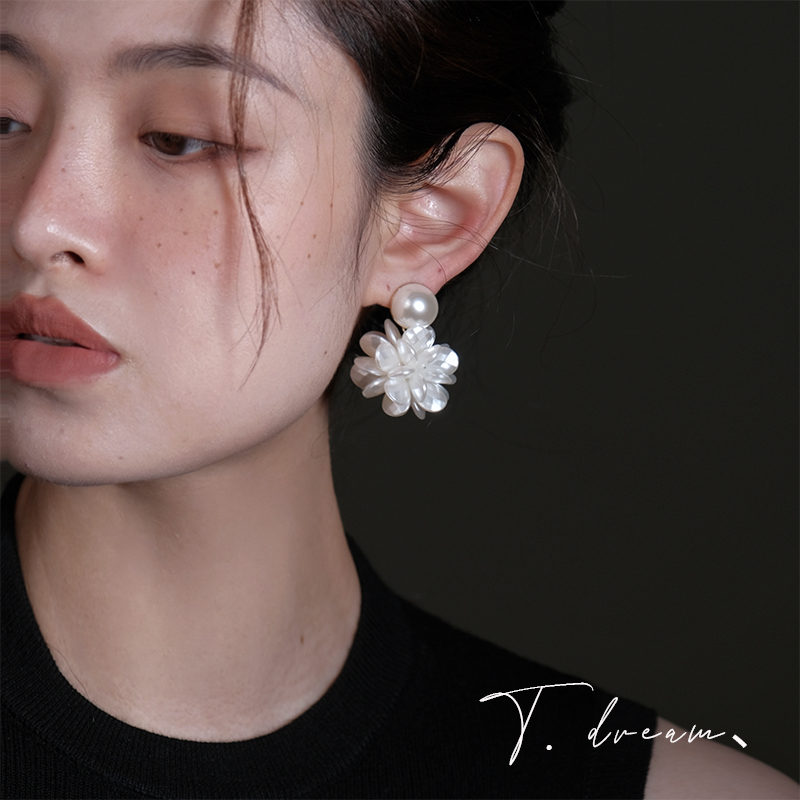 《白绣球》法式复古超仙少女珍珠花朵耳环小众设计高级感耳饰耳钉