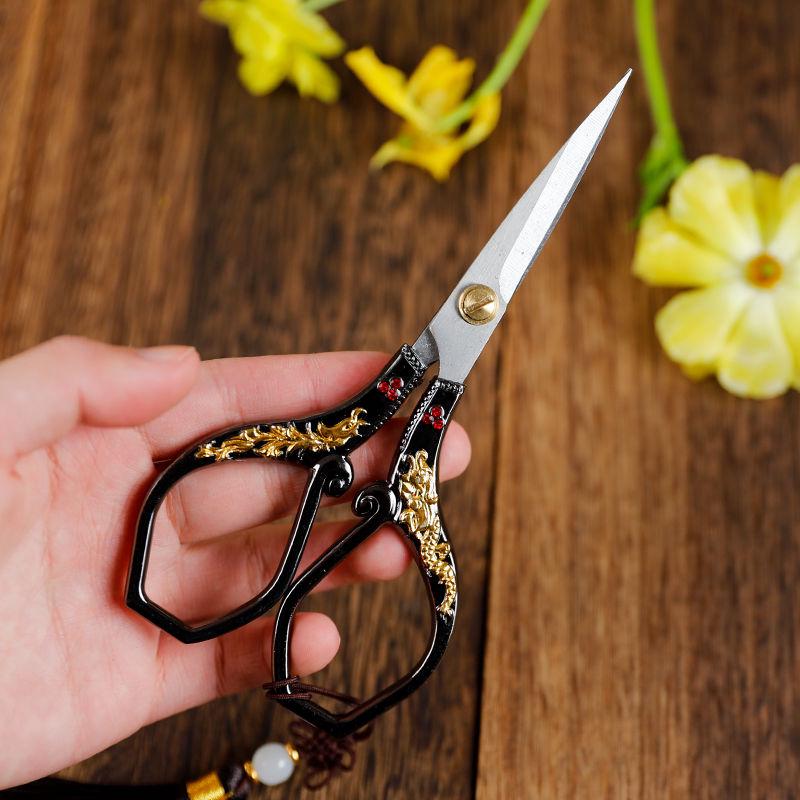 中式复古家用裁缝小剪刀 精致古典手工剪纸刀 不锈钢合金线头剪子