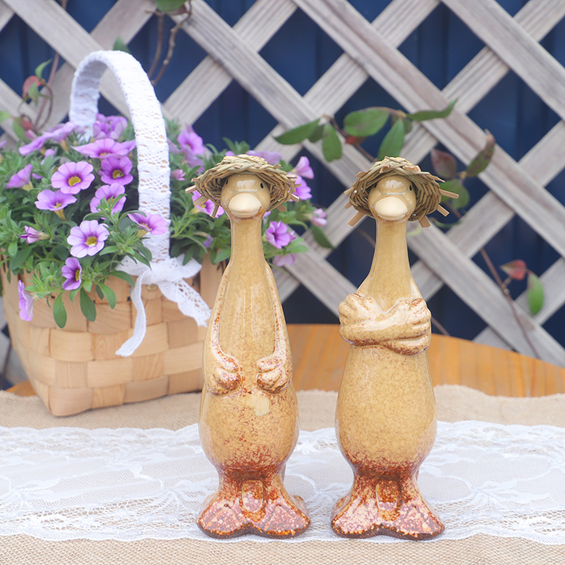 陶瓷草帽鸭 别墅庭院花园装饰 户外园艺创意陶瓷动物工艺品摆件