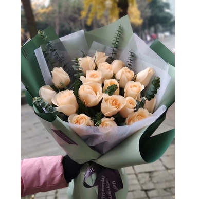 重庆南岸区万达广场上海城协信星光时代广场鲜花店母亲节配送玫瑰