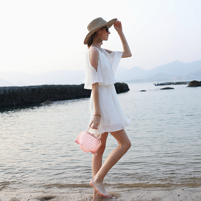 小个子三亚海边沙滩裙大理旅游穿搭女装泰国海岛度假连衣裙高级感