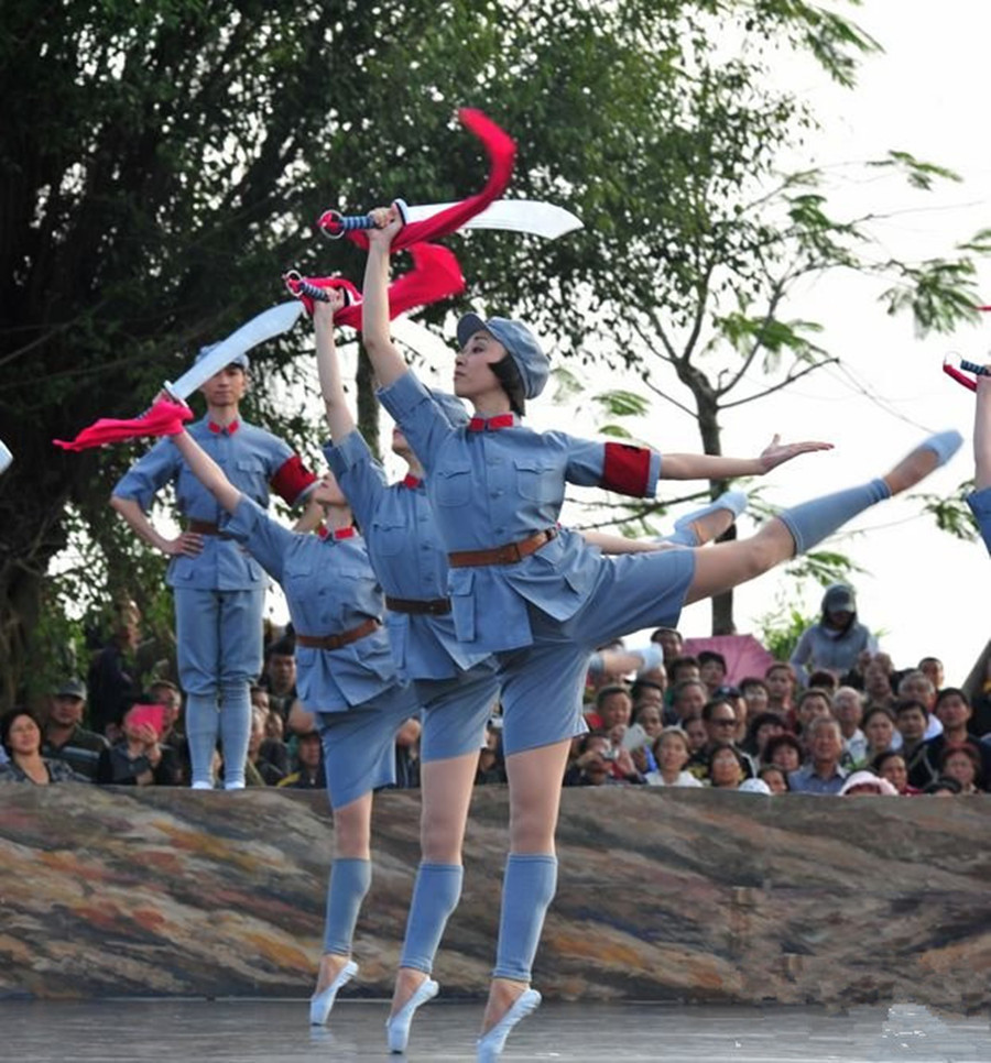 女战士表演服红军演出服装舞蹈服八路服装红色娘子军芭蕾舞演出服