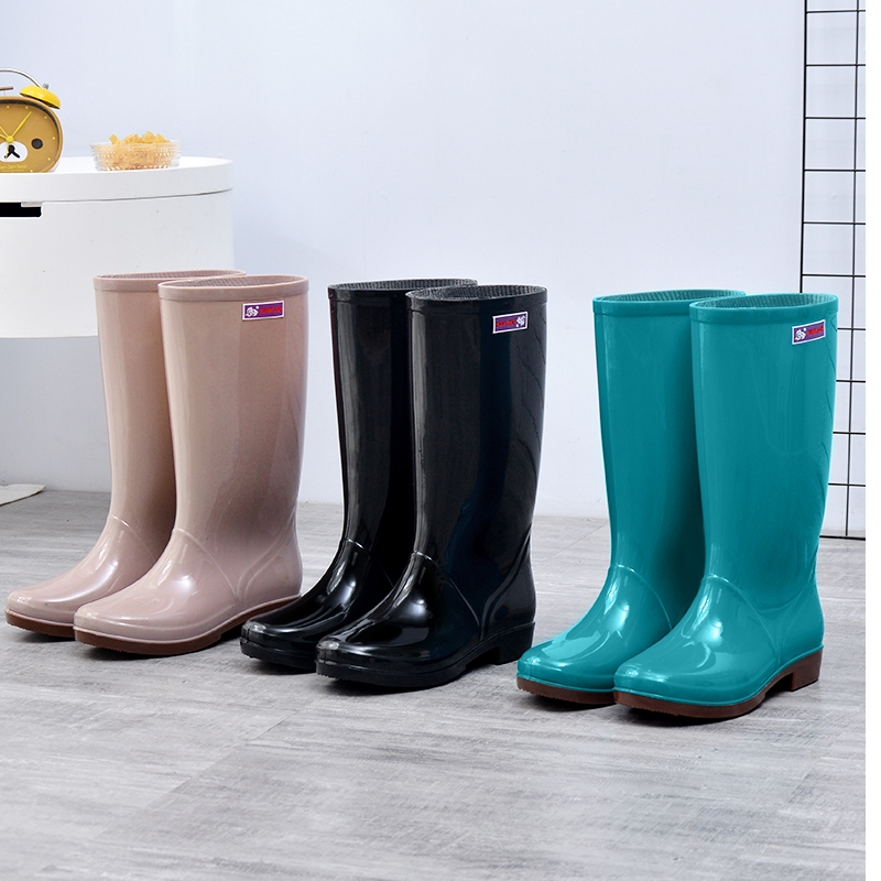 下雨天穿冬天雨鞋家用搞卫生防水鞋子女雨靴适合上班穿的鞋洗衣服