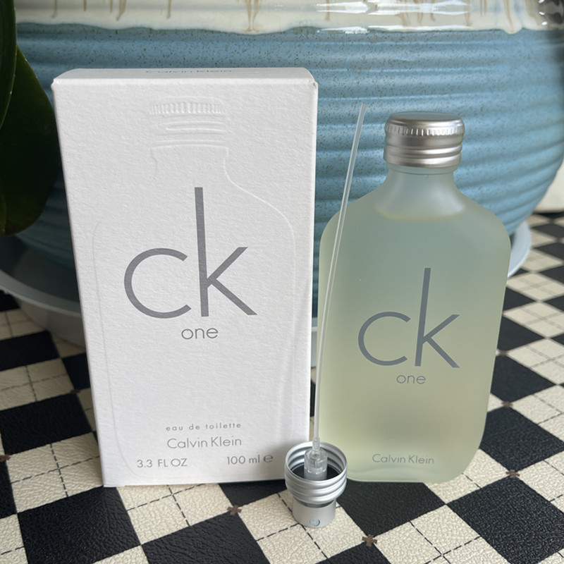 外盒瑕疵Ck卡尔文克雷恩经典款白瓶中性香水CKone100ml有中文标签