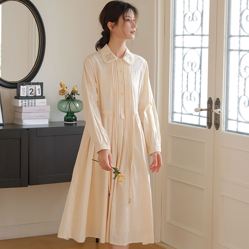 【三分甜】秋季2023新款连衣裙女气质复古法式宽松法式娃娃领时尚