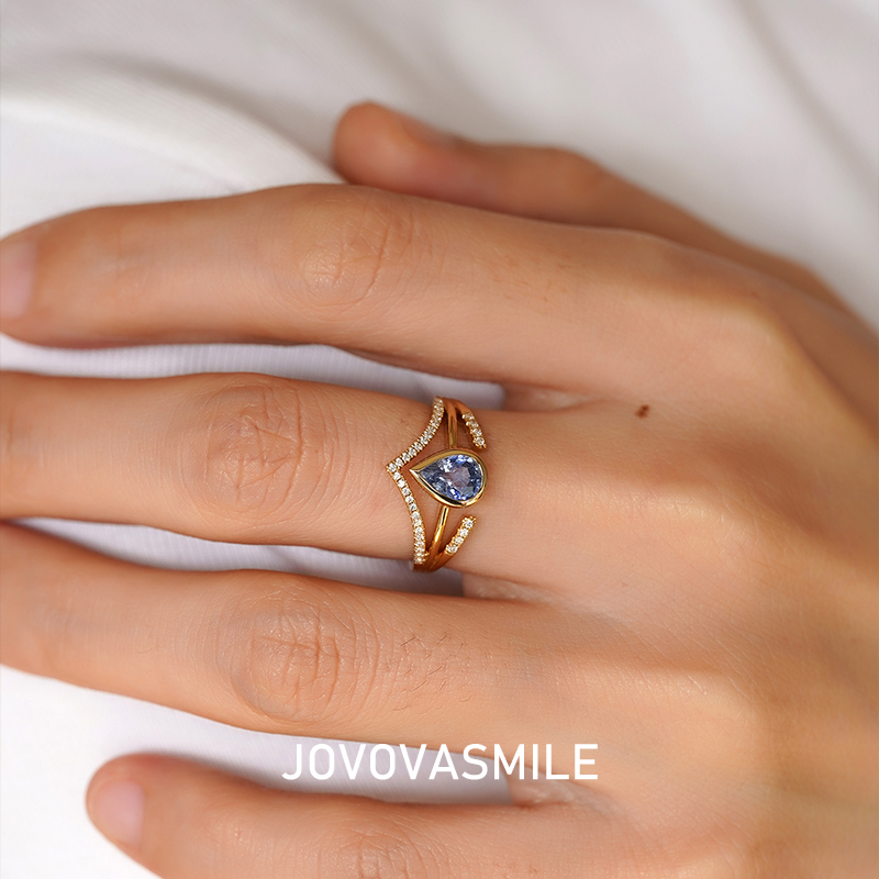 JOVOVASMILE水滴形蓝宝石天然彩宝戒指镶嵌莫桑女士18k金戒指小众