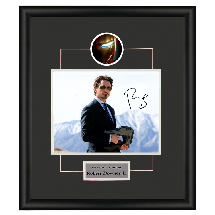 现货收藏 漫威钢铁侠小罗伯特唐尼亲笔签名照片含证书裱框