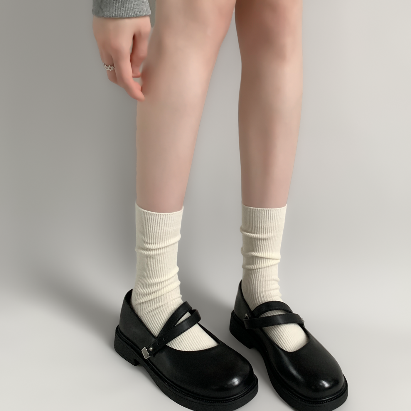 夜间教习室袜子女夏季薄款短筒纯色竖条纹简约中筒袜春秋白色长袜