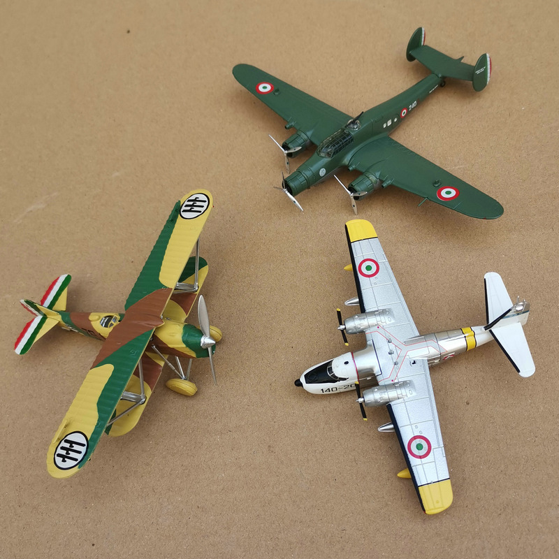 合金飞机模型成品摆件出口意大利菲亚特战斗机轰炸机直升机一二战