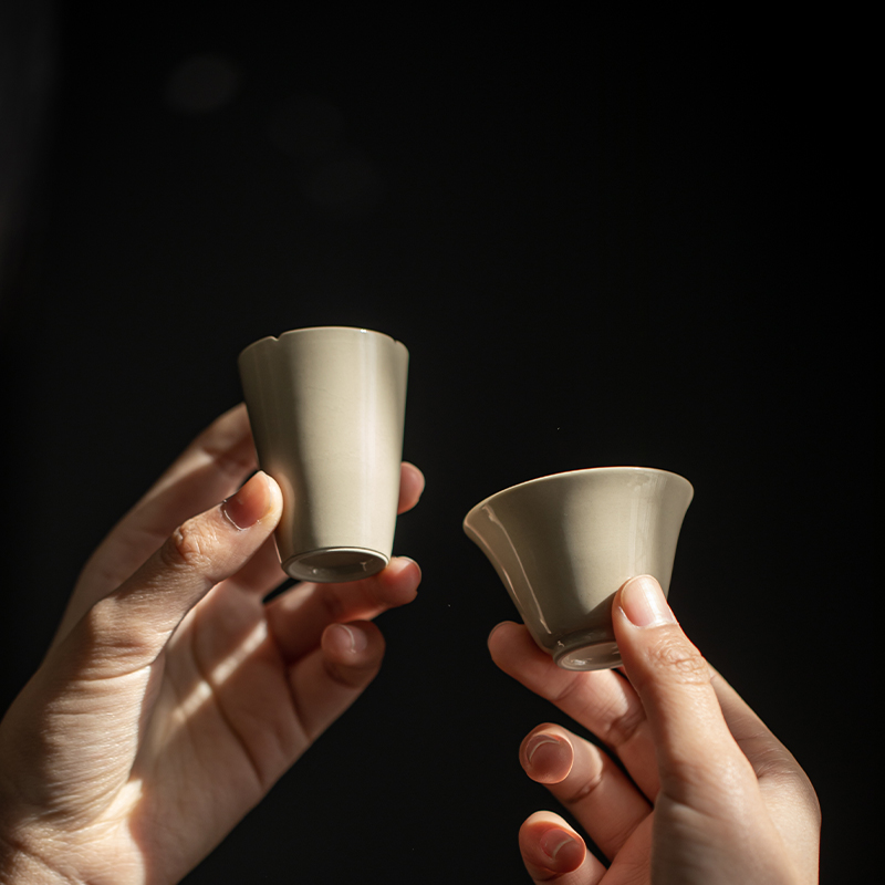 草木祠 草木灰釉闻香杯手工陶瓷品茗杯主人客用单杯仿古小茶杯子
