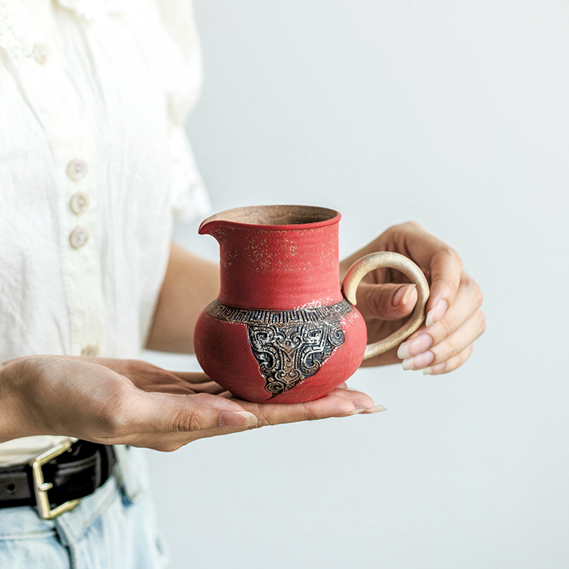 拓土老岩泥粉引胭脂红饕餮纹公道杯家用陶瓷创意分茶器茶海匀茶杯