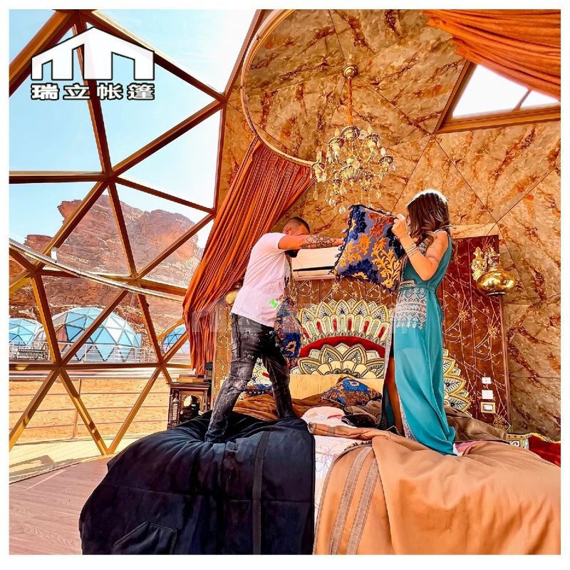 内部豪华球形帐篷酒店沙漠营地高端酒店帐篷铝合金框架玻璃星空房