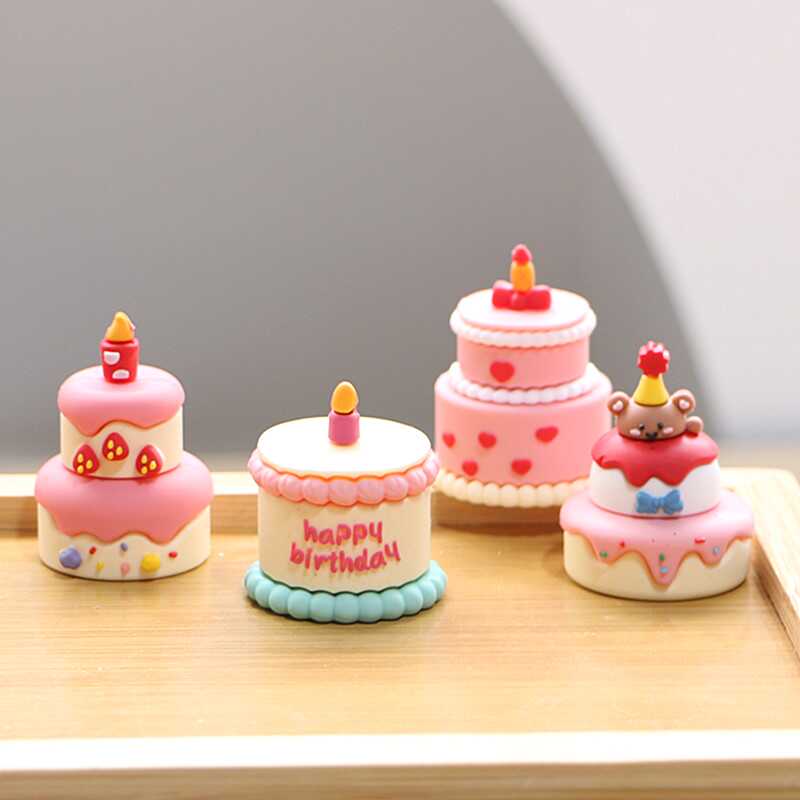 卡通草莓小熊爱心软胶立体生日蛋糕装饰摆件甜品台烘焙装扮配件