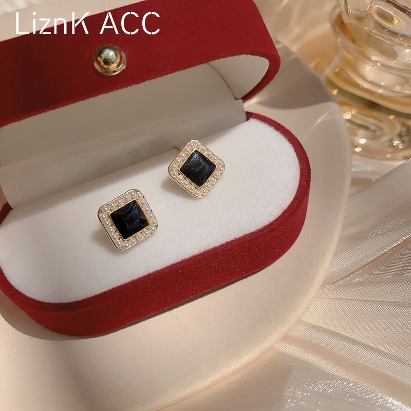 s925银针迷你黑色珍珠方块耳钉2021年新款潮高级感法式网红耳环女