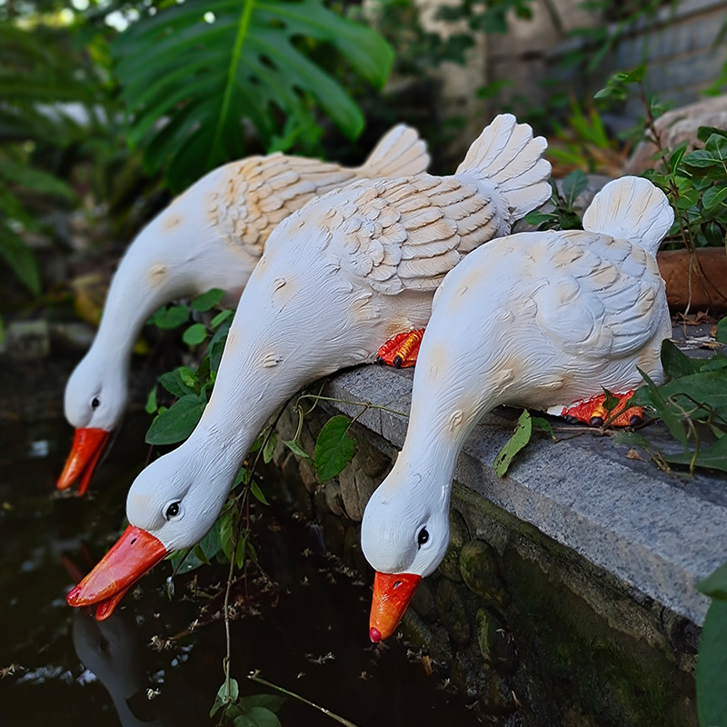 户外仿真树脂喝水鸭子摆件庭院花园水池鱼池水景装饰院子造景布置