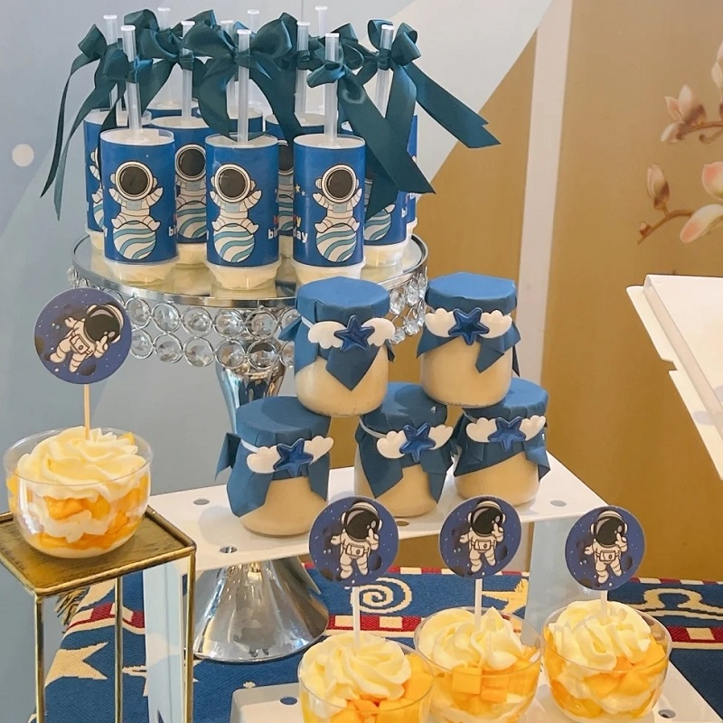 太空主题生日插件宇航员甜品装饰星空蛋糕摆件推推乐贴纸蓝色纸杯