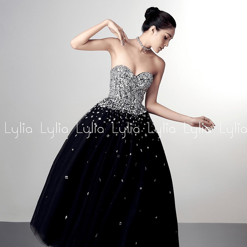 越南小众品牌LYLIA 2023年夏季新款女明星即视感宴会水钻抹胸裙