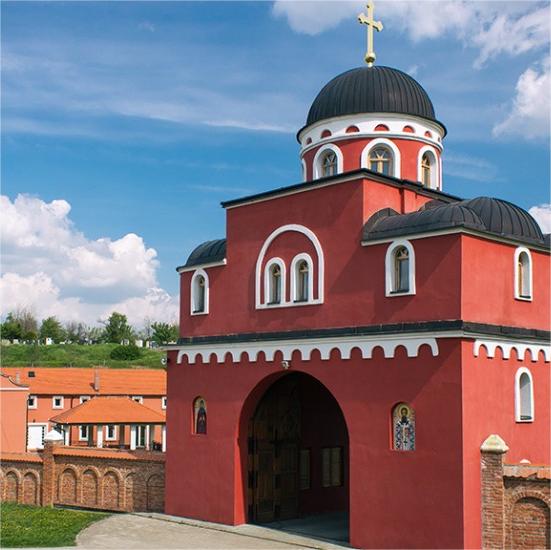 塞尔维亚北部 诺维萨德和红酒小镇一日游