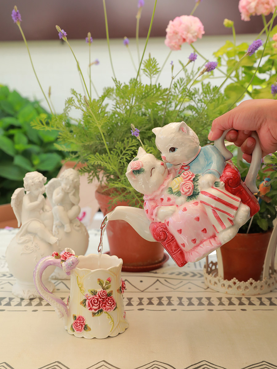 客厅卡通欧式陶瓷茶壶情侣猫咪装饰茶具摆件奶壶可爱花园咖啡壶
