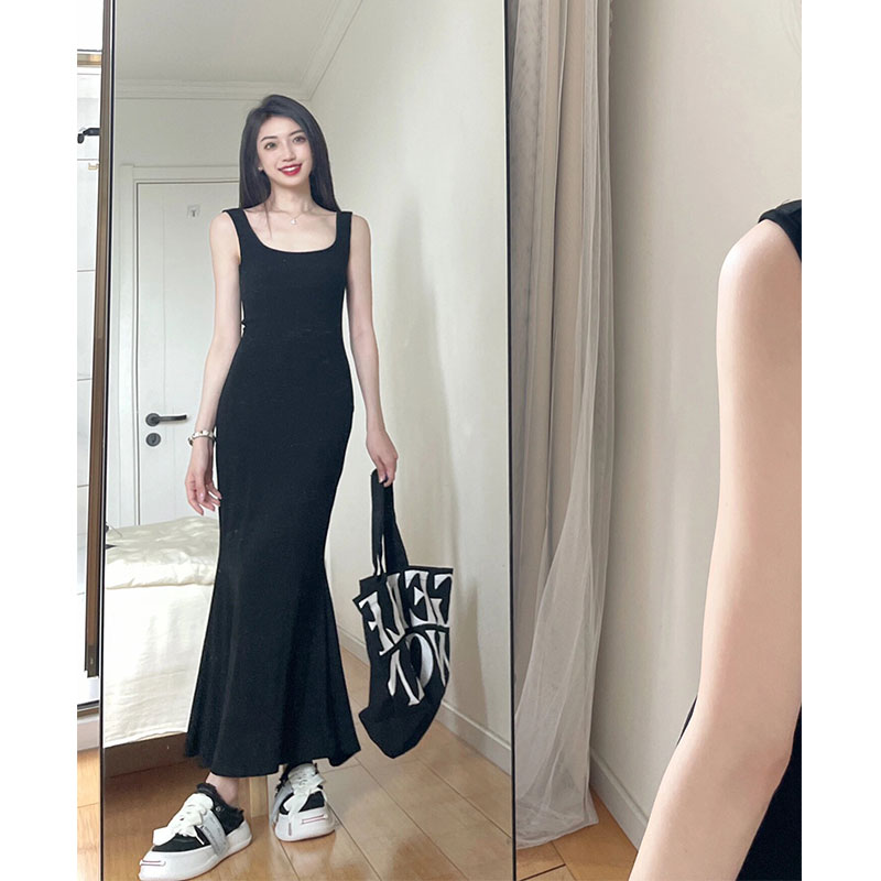 黑色鱼尾连衣裙女夏季2024年新款高级感修身显瘦气质包臀吊带长裙
