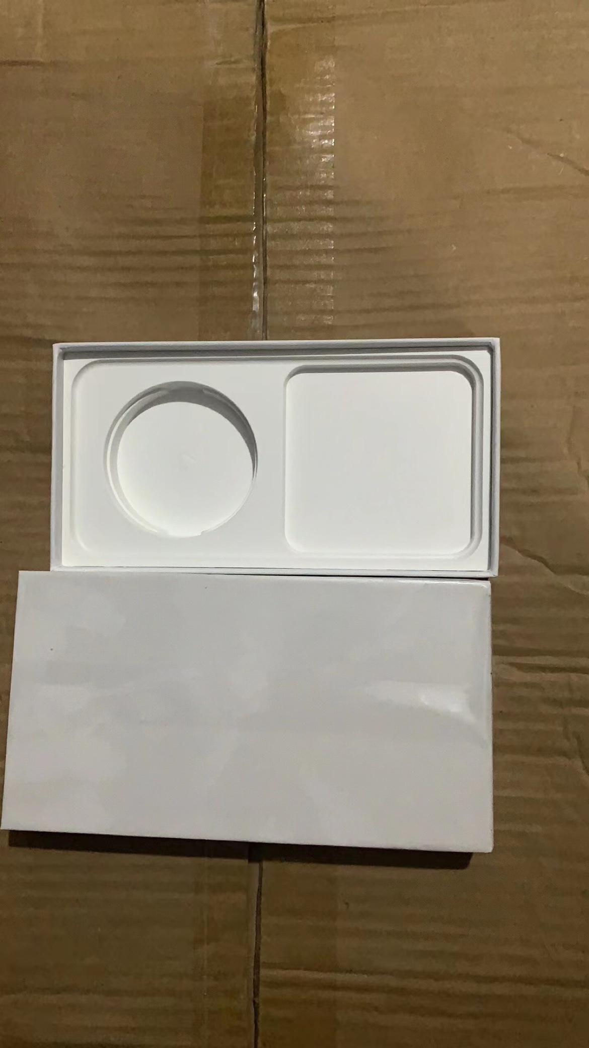 苹果12pro包装盒