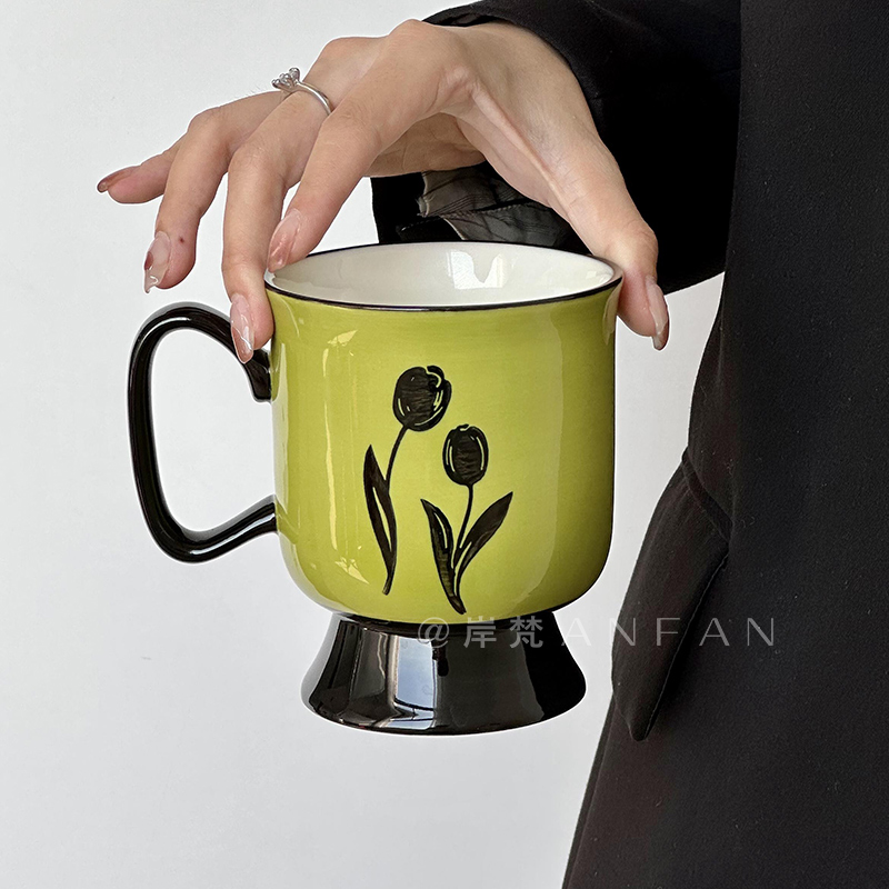复古绿马克杯限定手绘郁金香陶瓷杯子中古咖啡杯小众早餐牛奶水杯