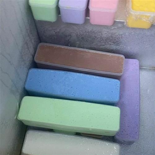 新品冰淇淋盒长方形制作盒子网红手工彩虹七彩冰淇淋工具摆摊隔色