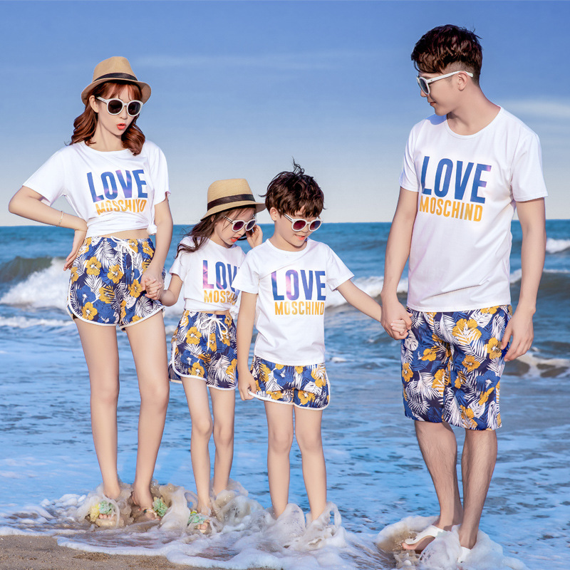 沙滩亲子装夏一家三四口短袖母女父子短裤套装三亚海边旅行全家装