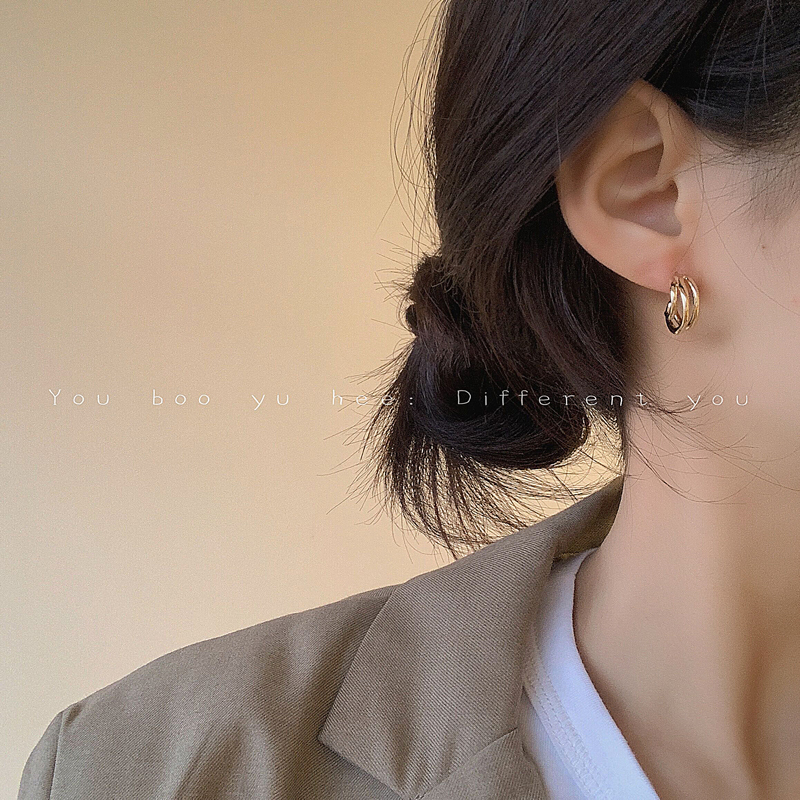 S925纯银针2024新款爆款金属耳环小众高级感耳钉女金色耳饰品耳圈