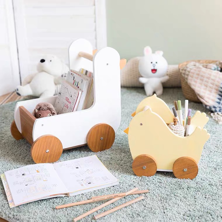 新款可爱鸭子推车小鸡木质书架儿童房装饰置物宝宝摄影拍照道具