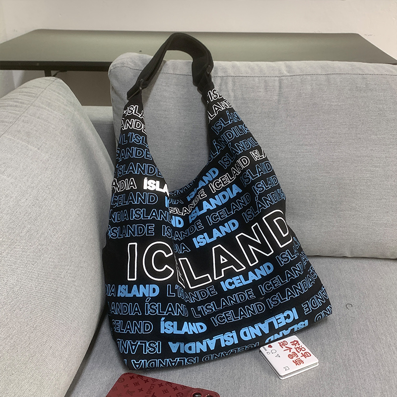 迪丽热巴冰岛同款帆布包今年流行包包2024新款百搭时尚单肩斜挎包