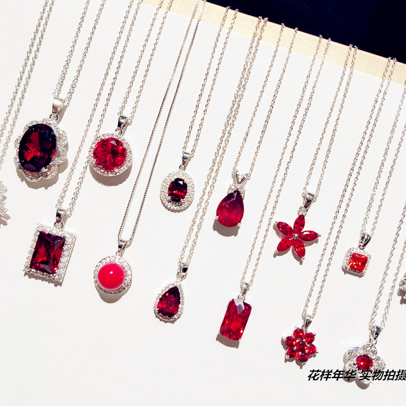 优雅深红色宝石锆石项链女酒红水晶锁骨链圆形方形好运正红色吊坠