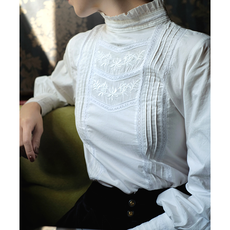 Ching's 复古刺绣镂空霍华德荷叶边衬衣半高领经典灯笼袖棉布衬衫