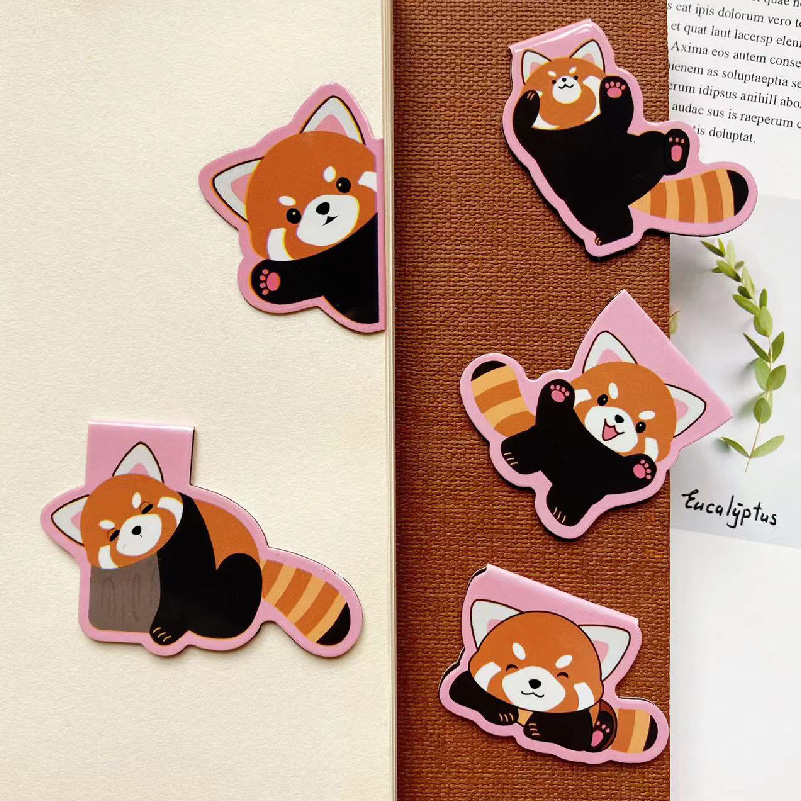 小熊猫卡通磁吸书签异形可爱动物迷你磁贴书夹创意小学生礼物奖品