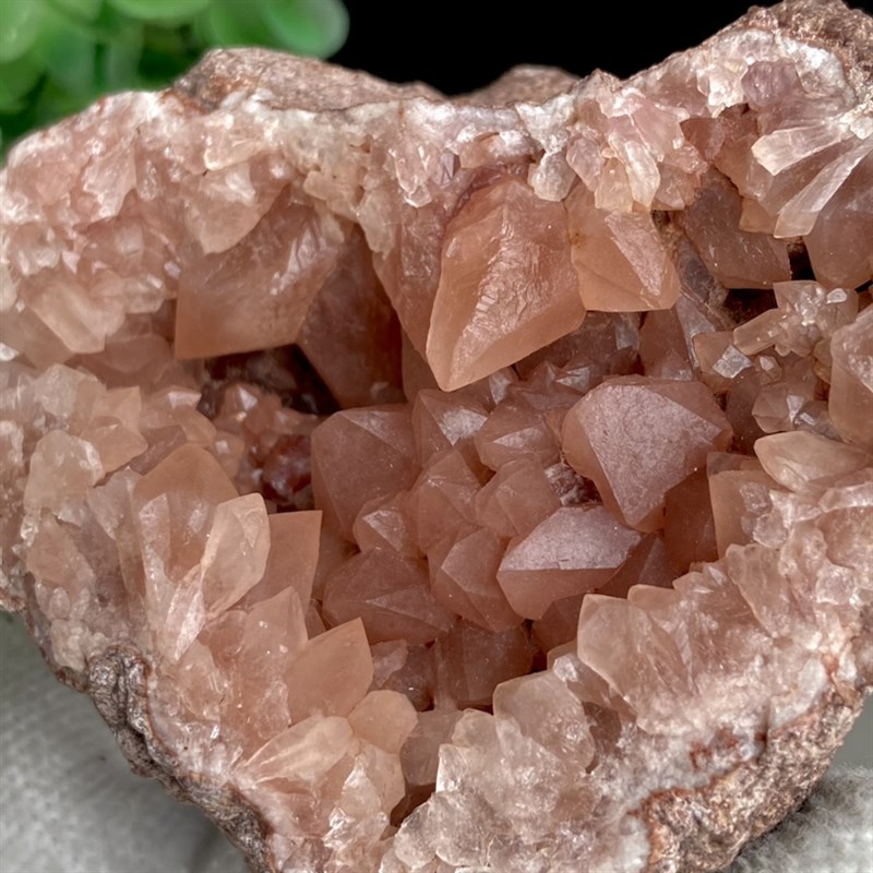 现货速发粉晶洞阿根廷粉色水晶原石矿物晶体奇石观赏科普教学收藏