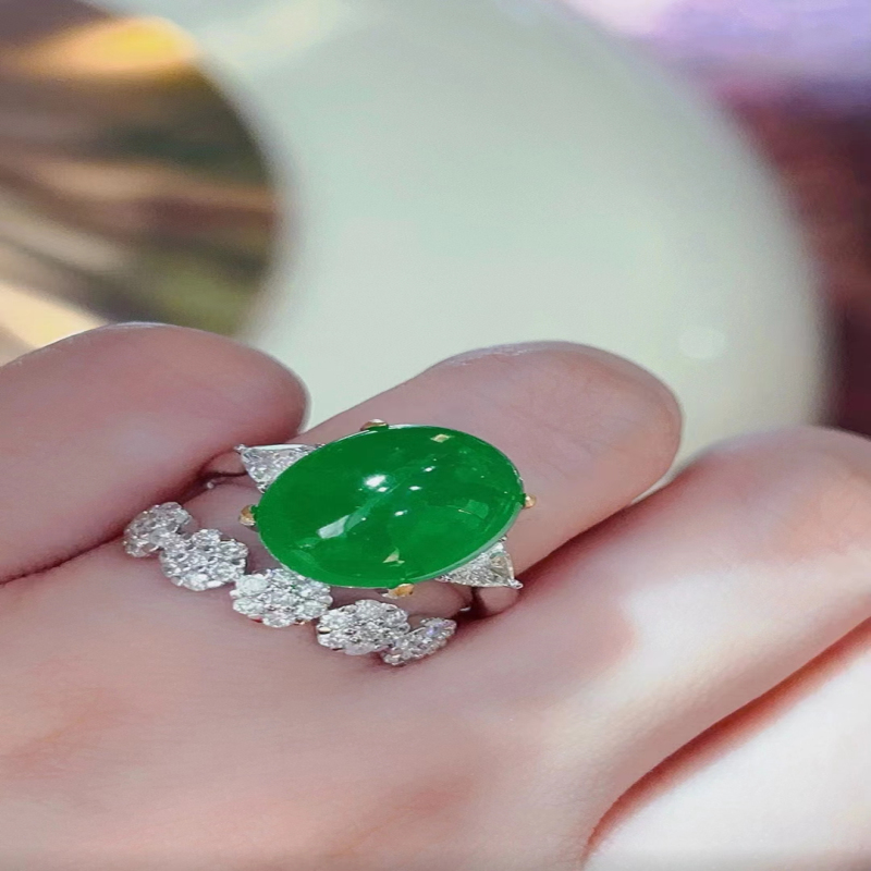 18K金钻石镶嵌 9.4克拉巨无霸Muzo木佐祖母绿戒指 vivid green