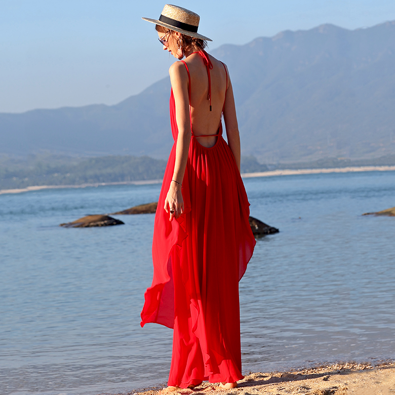 去海边旅游穿的红色度假连衣裙沙漠拍照裙子高级感红裙飘逸沙滩裙