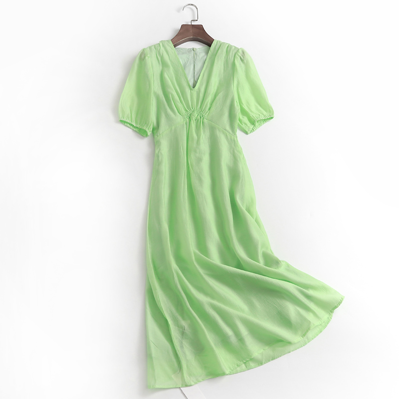 K350纯色褶皱显瘦修身高腰V领泡泡袖夏季新款2023短袖长裙连衣裙