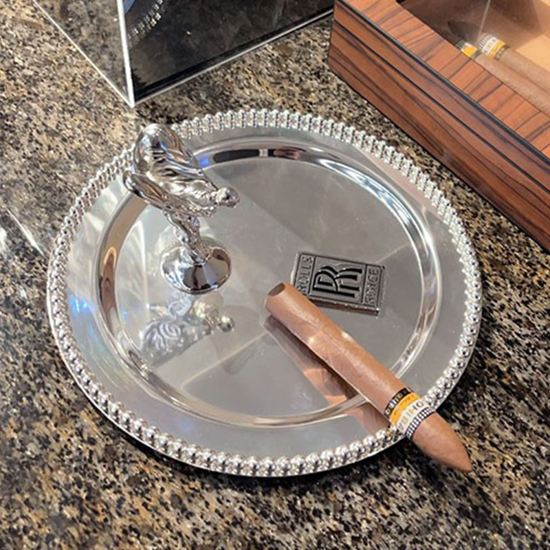 劳斯莱斯小金人雪茄缸高级感轻奢商用烟灰缸豪宅客厅玄关托盘摆件