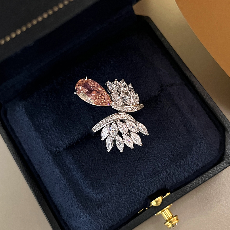 高级感奢华羽翼镶钻人工合成帕帕拉恰戒指女士红宝石夸张食指彩宝