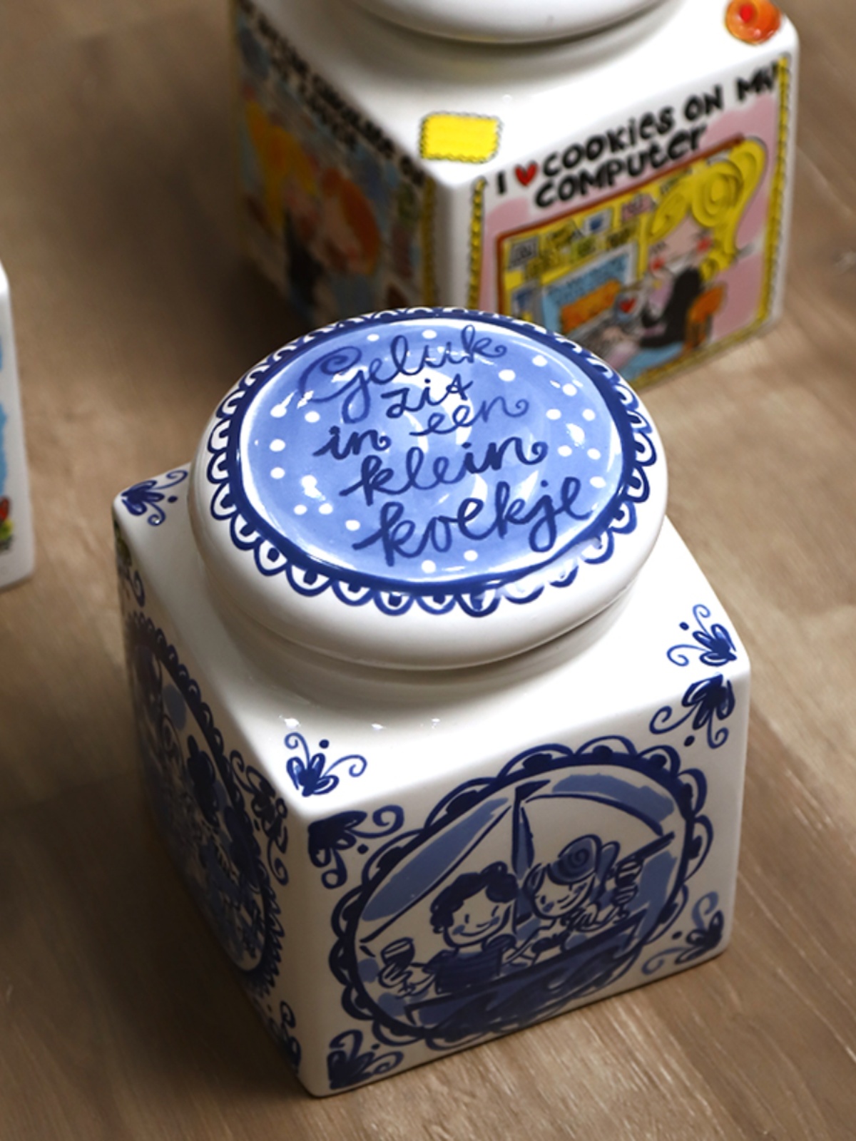 新品陶瓷餐具卡通彩绘储物罐糖罐大罐子存储带盖子套装荷兰太太BL
