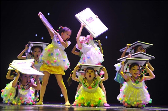 精选小荷风采 舞台服装让眼睛休息一下 舞蹈表演出服装 儿童彩色