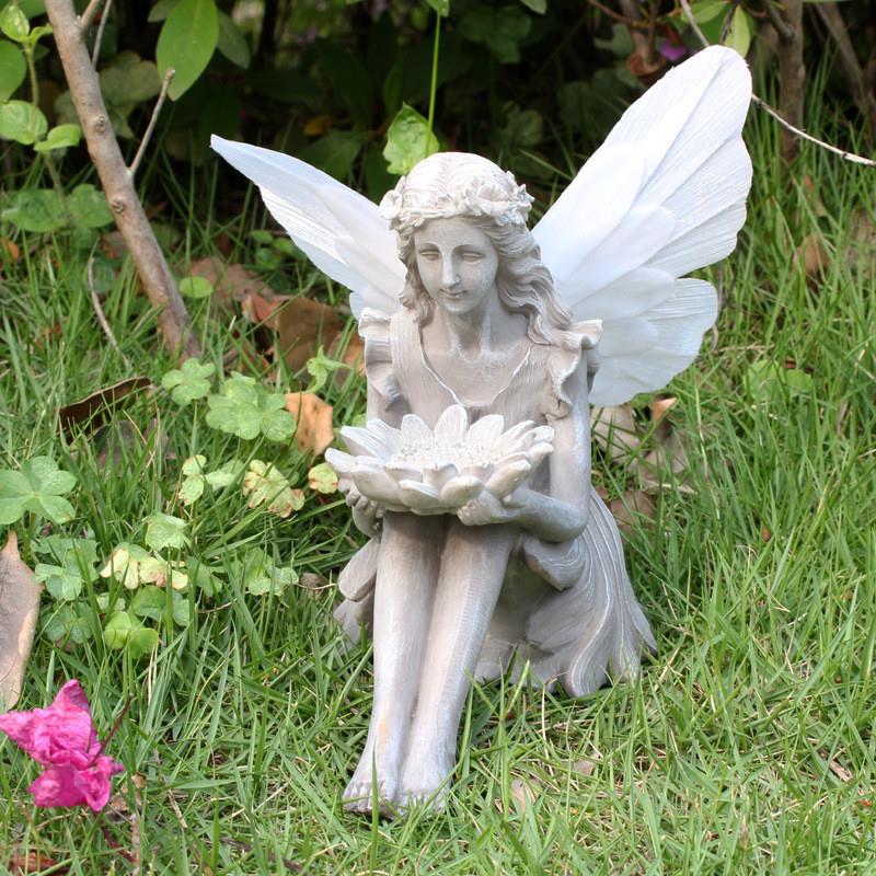 亚马逊新款树脂发光翅膀花仙摆件坐姿仙女雕像花园树脂工艺品摆件